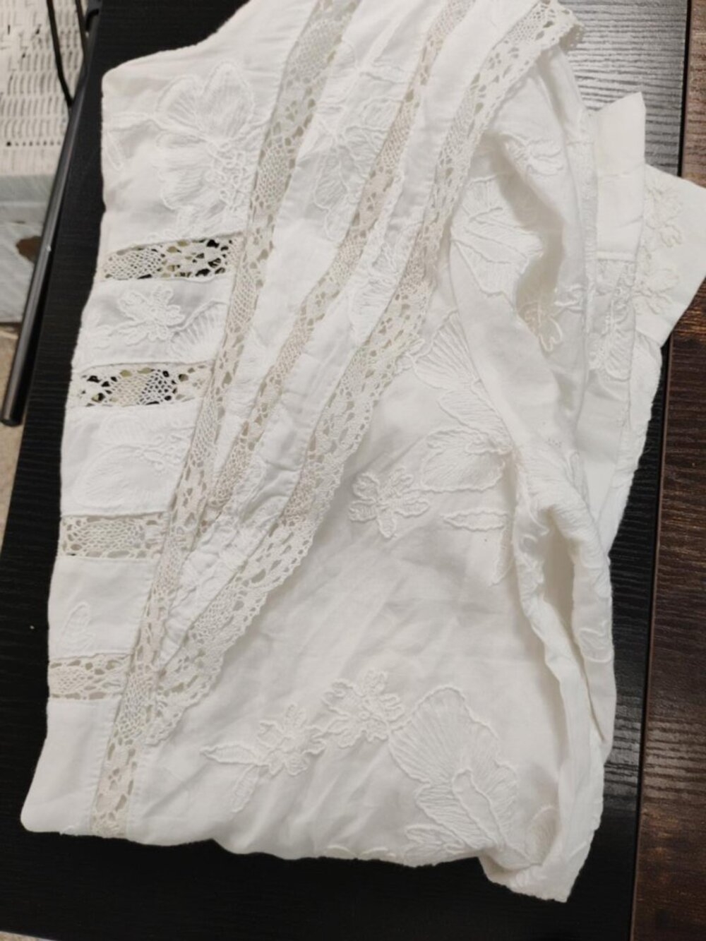 Ultra Pink NWT White Embroidered Lace Victorian Blouse Size L - Picture 6 of 8